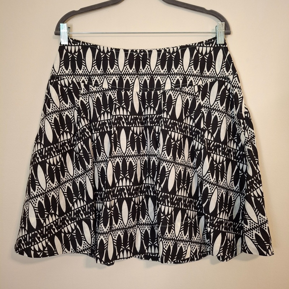 H&M Womens Size 8 Skirt Black White 100% Linen Geometric Tribal A-Line Zip